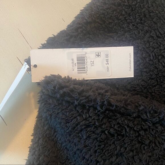 Calvin Klein black Sherpa infinity scarf - Picture 6 of 7